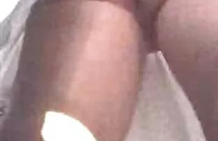 الرجل يمارس الجنس سكس اجنبي مترجم تنزيل مع فتاتين في نفس الوقت.