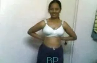 بعض الفتيات التايلاندية سخيف. تحميل افلام اجنبيه سكس