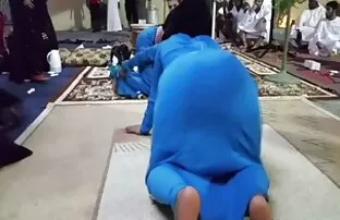 يضرطن على تحميل فيديو سكس أجنبي الحمار.