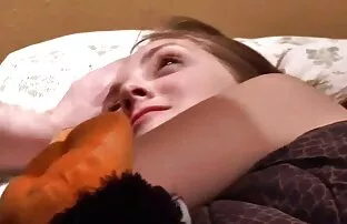 سارة يستمني مقاطع سكس اجنبي تنزيل مع زوجة أبيها.