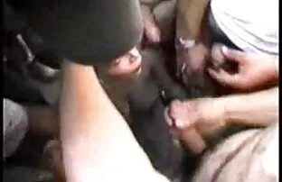 فتاة ركوب تحميل سكس اجنبي مجانا ديك القديمة مع الرجل.
