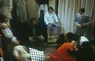 امرأة فيديو سكس اجنبي تحميل شابة أصابع رجل عجوز جدا.