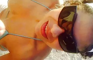 زوجة تحميل افلام اجنبي سكس له يمارس الجنس مع زوجها.
