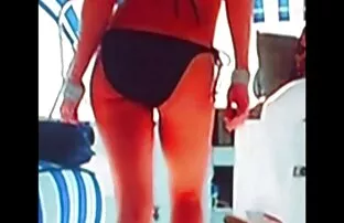 أحمر تمتص أصلع على تنزيل سكس اجنبي الأريكة.