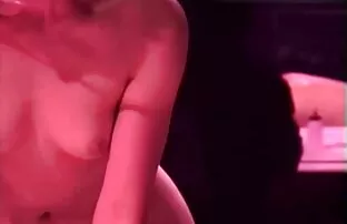 اللعنة افلام اجنبية تنزيل سكس على امرأة في الغابة.