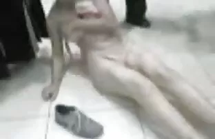 انتهى بي افلام سكس اجنبي تحميل الأمر في فم الفتاة.