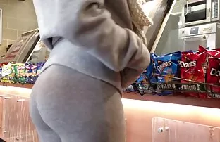 لانا شارابوفا هو تنزيل سكس اجنبي نار مارس الجنس في الحمار.