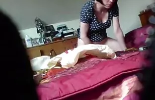طلب من فتاة روسية سكس اجنبي تنزيل أن تمارس الجنس.