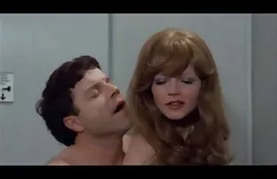 امرأة ناضجة مارس الجنس في الحمار. افلام اجنبية تنزيل سكس