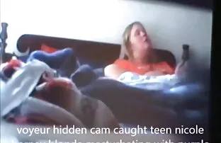 صديق يمارس الجنس مع بعضهم البعض تنزيل فلم سكس اجنبي مع رجل ، تحول إلى تمثال نصفي.